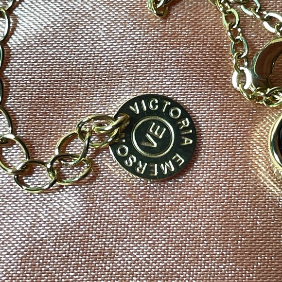 Victoria Emerson Birthstone Necklace July - Picture 6 of 12